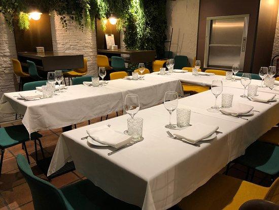 Clavel 8 brasa y copas